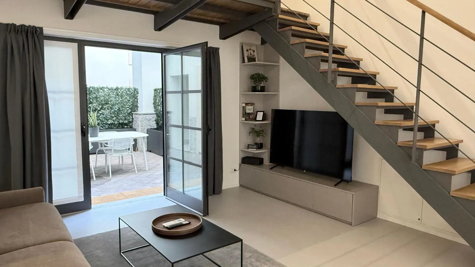 Luxury House In Milano Pietrasanta 130 Mq Apartment Italy